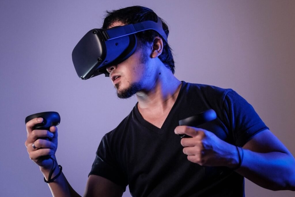 Revolutionizing Industries: AR/VR Applications Changing the Game